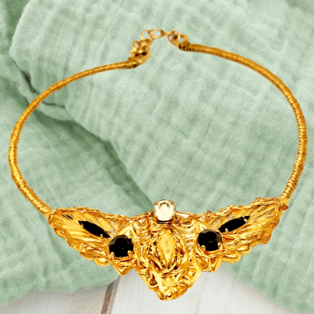 🙋 10/$20. Gold Tone Choker w/ Rhinestone & Black Stones